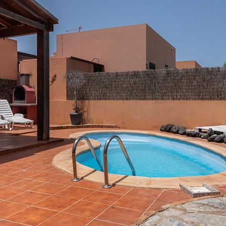 Lovely 2-Bed Villa In Corralejo Fuerteventura Luaran gambar