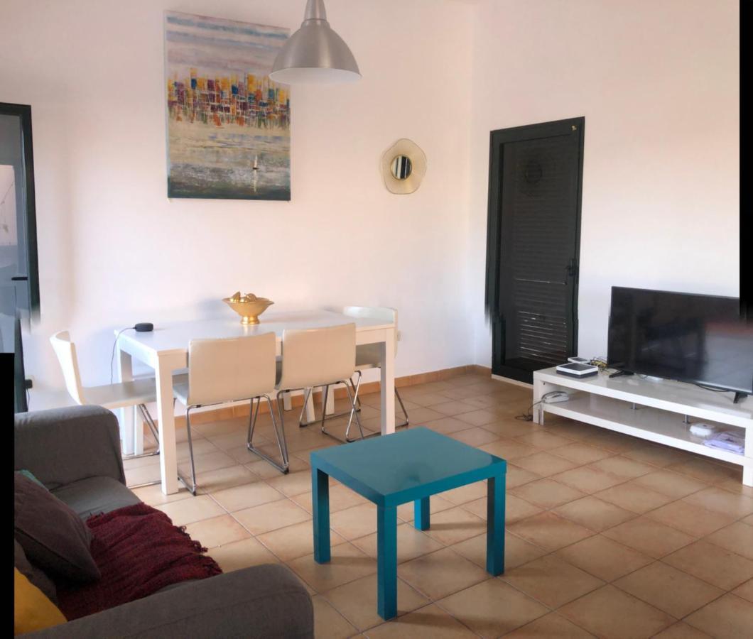 Lovely 2-Bed Villa In Corralejo Fuerteventura Luaran gambar