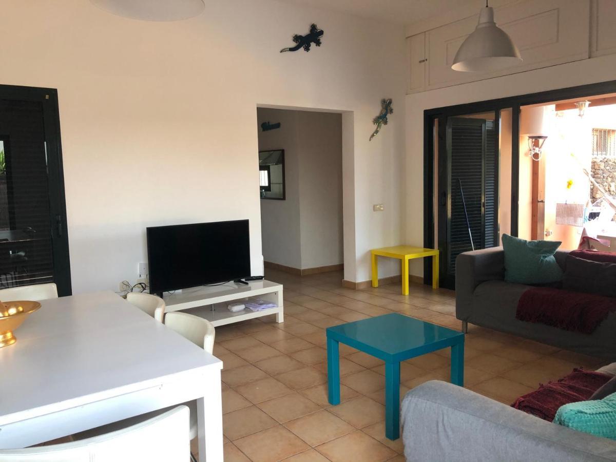 Lovely 2-Bed Villa In Corralejo Fuerteventura Luaran gambar