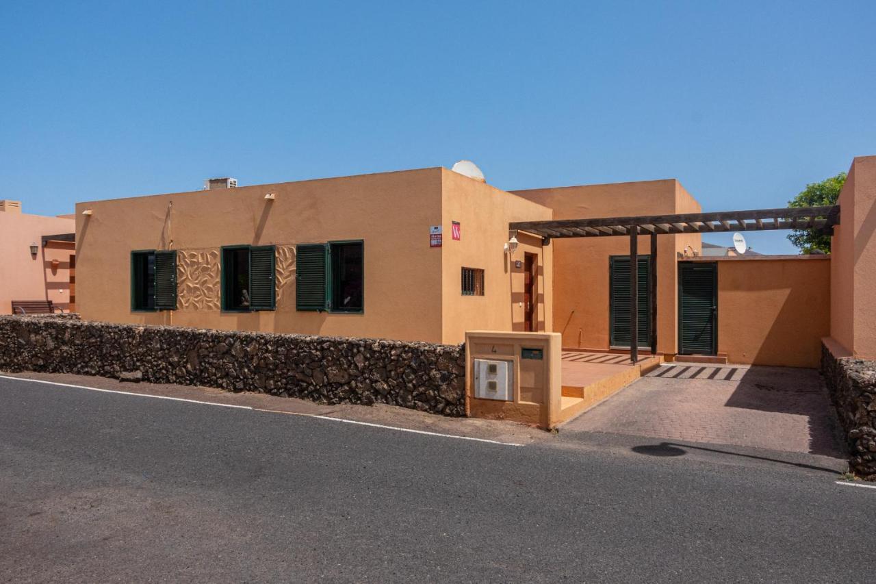 Lovely 2-Bed Villa In Corralejo Fuerteventura Luaran gambar